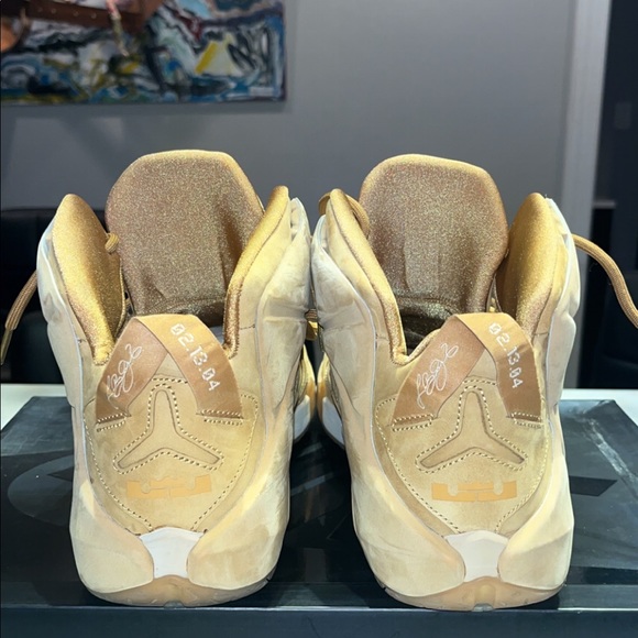 Lebron 12 - Wheat - Size 12 - Picture 3 of 5